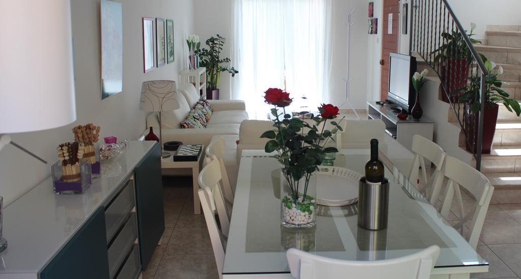 Estia Luxury Maisonette Paphos Pokoj fotografie