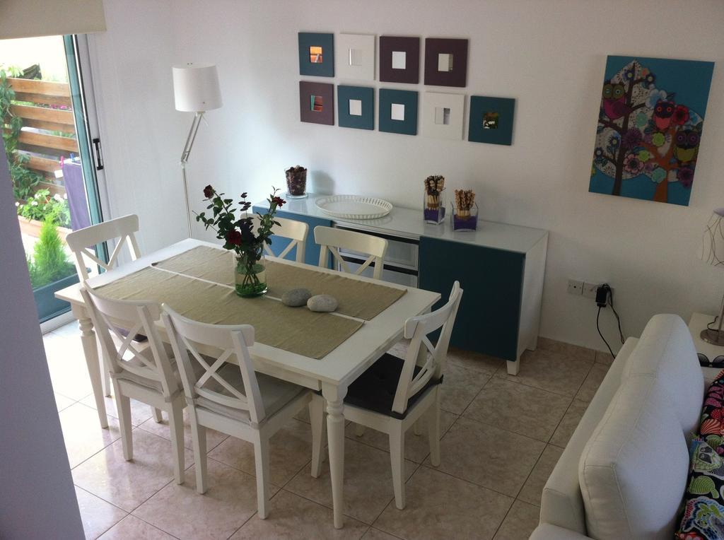 Estia Luxury Maisonette Paphos Pokoj fotografie