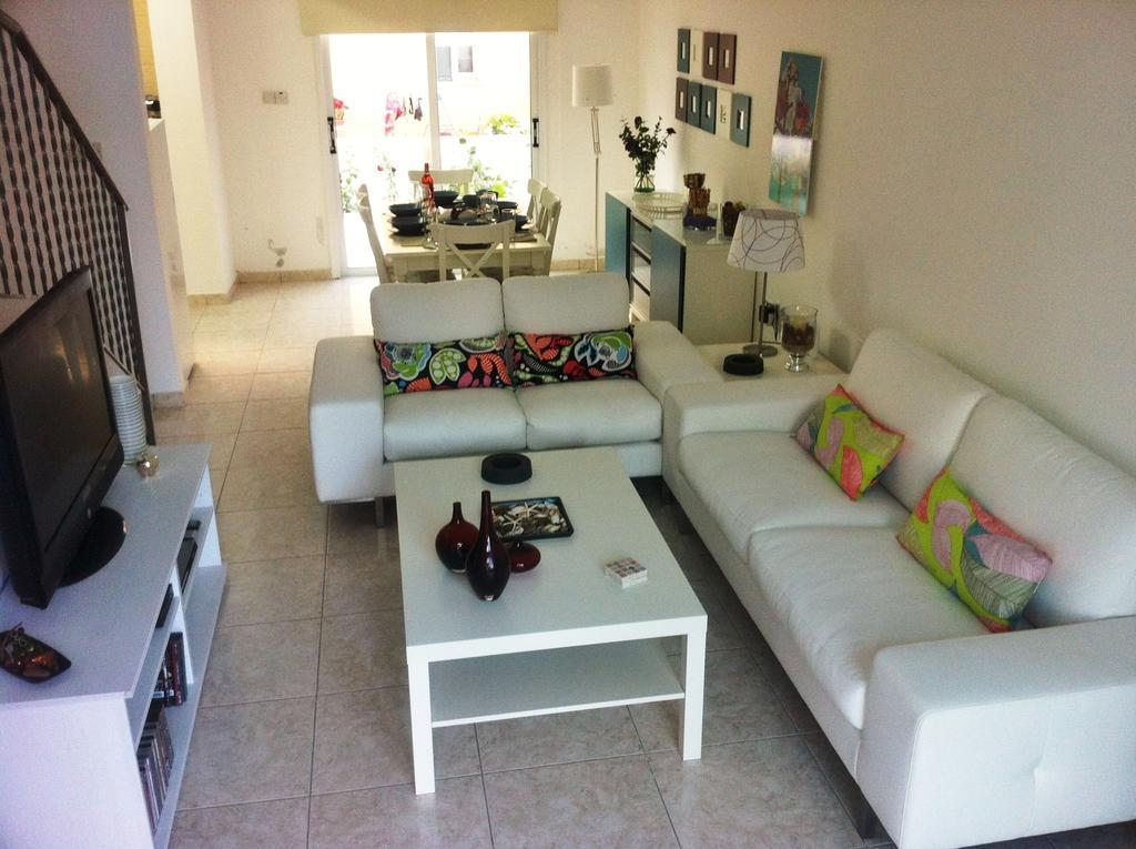 Estia Luxury Maisonette Paphos Pokoj fotografie
